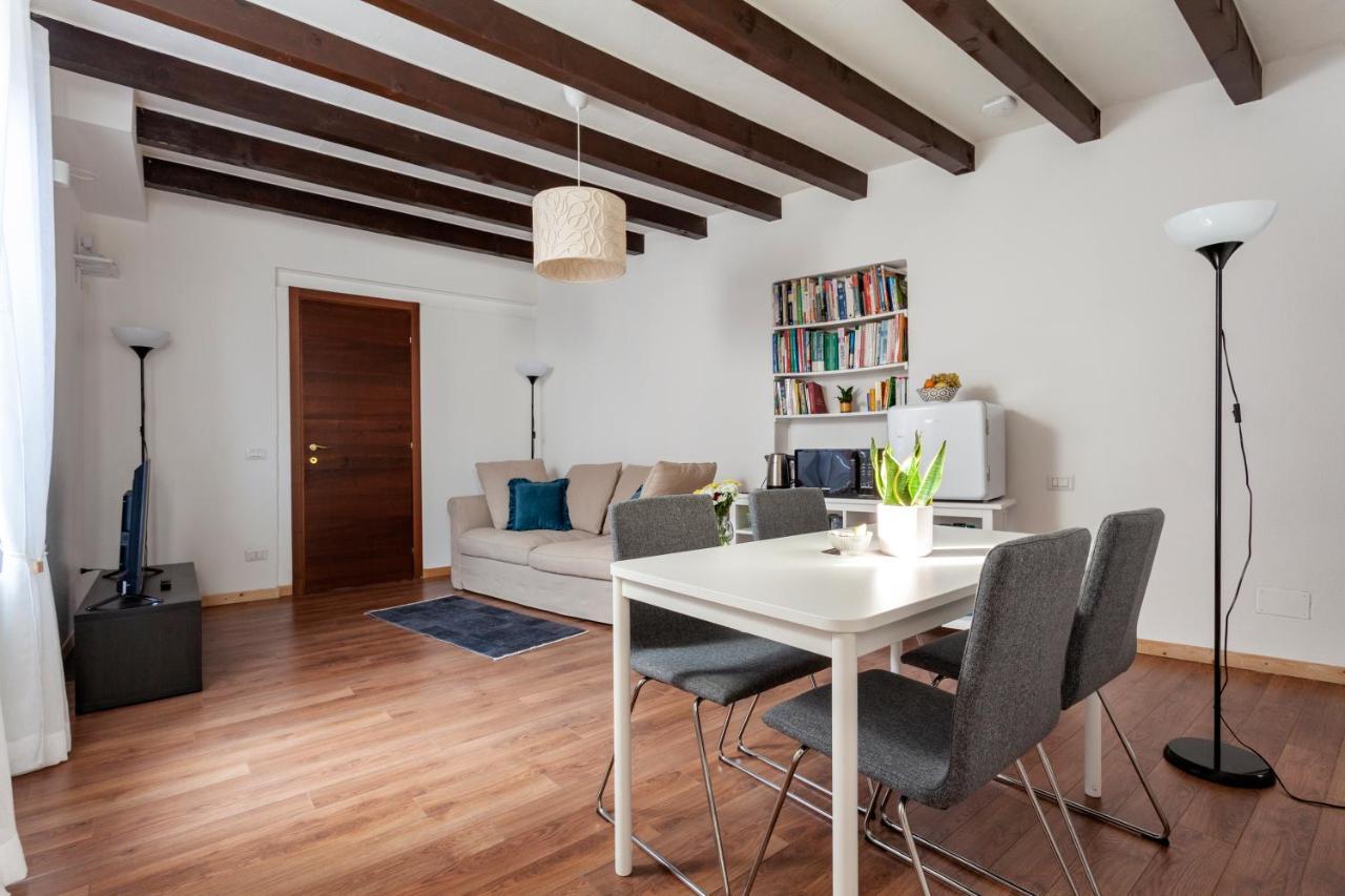 A Central Quiet Place In Verbania Exterior foto